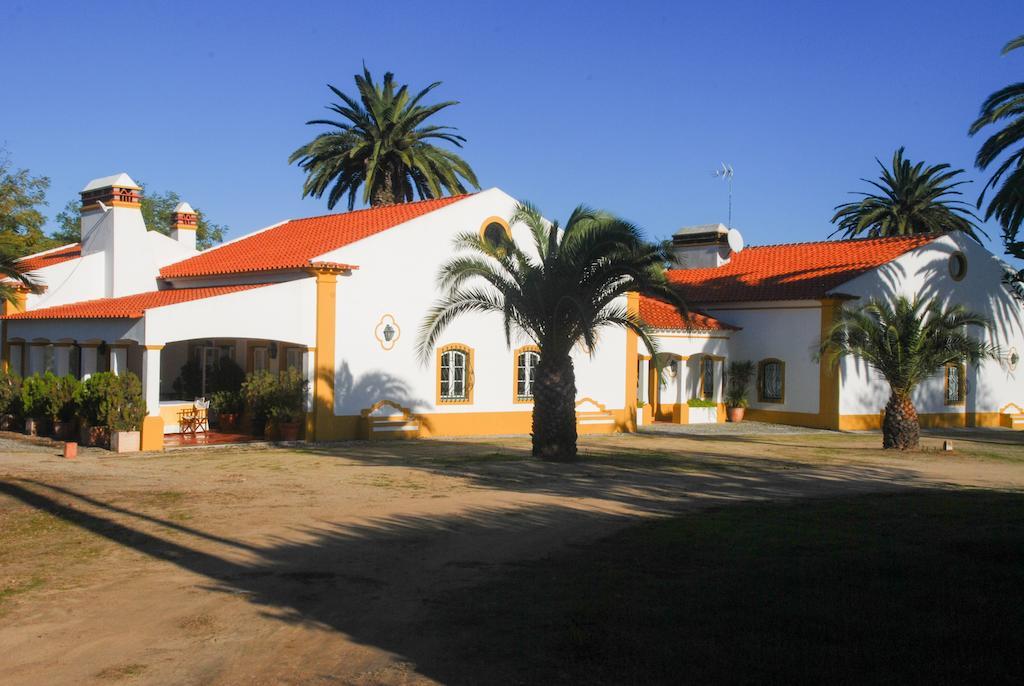 Hotel Herdade Da Samarra Viana do Alentejo Exterior foto